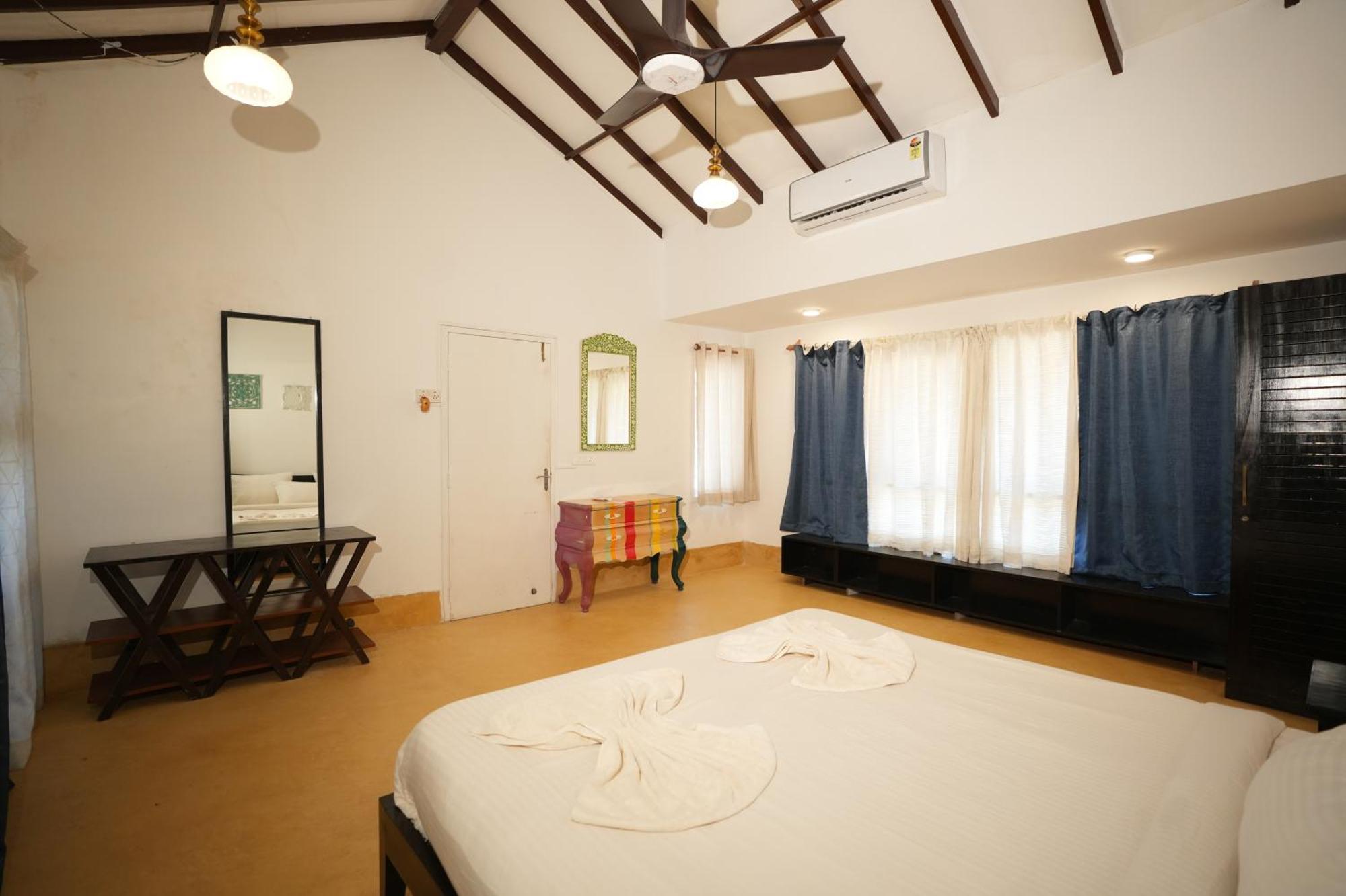 Villa M - Solitude 2 Candolim Goa 3Bhk, Pool Facing, Near Beach, Free Breakfast, Free Wifi And Prime Location Εξωτερικό φωτογραφία