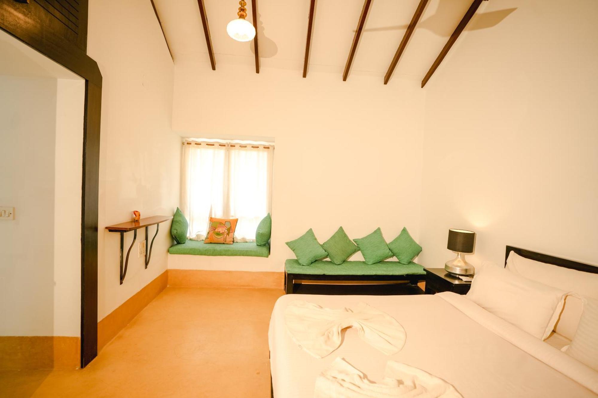 Villa M - Solitude 2 Candolim Goa 3Bhk, Pool Facing, Near Beach, Free Breakfast, Free Wifi And Prime Location Εξωτερικό φωτογραφία