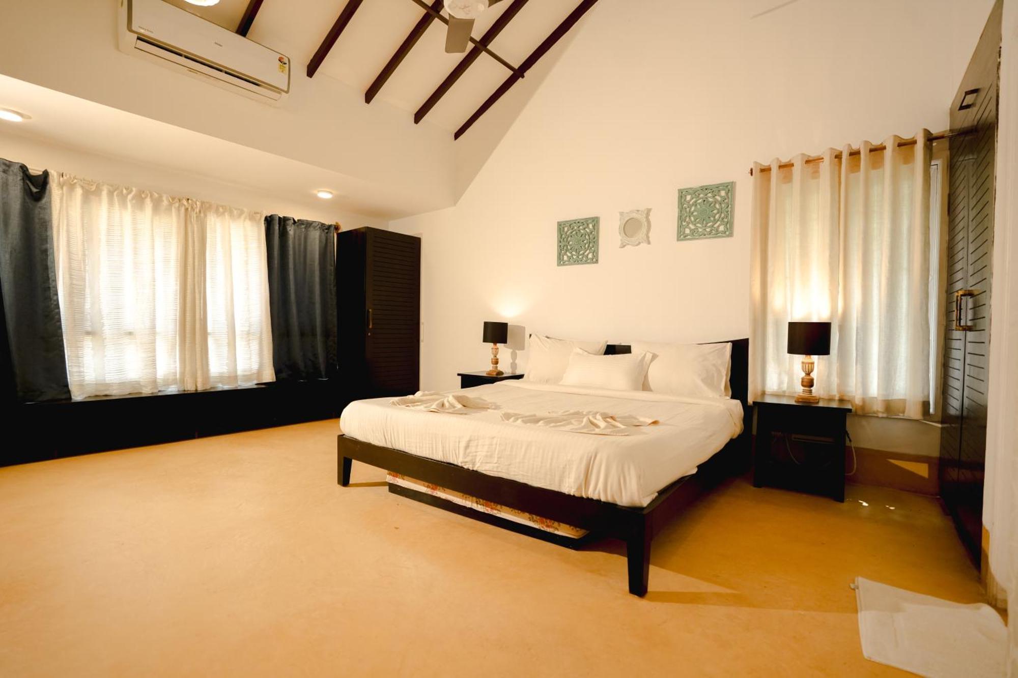 Villa M - Solitude 2 Candolim Goa 3Bhk, Pool Facing, Near Beach, Free Breakfast, Free Wifi And Prime Location Εξωτερικό φωτογραφία