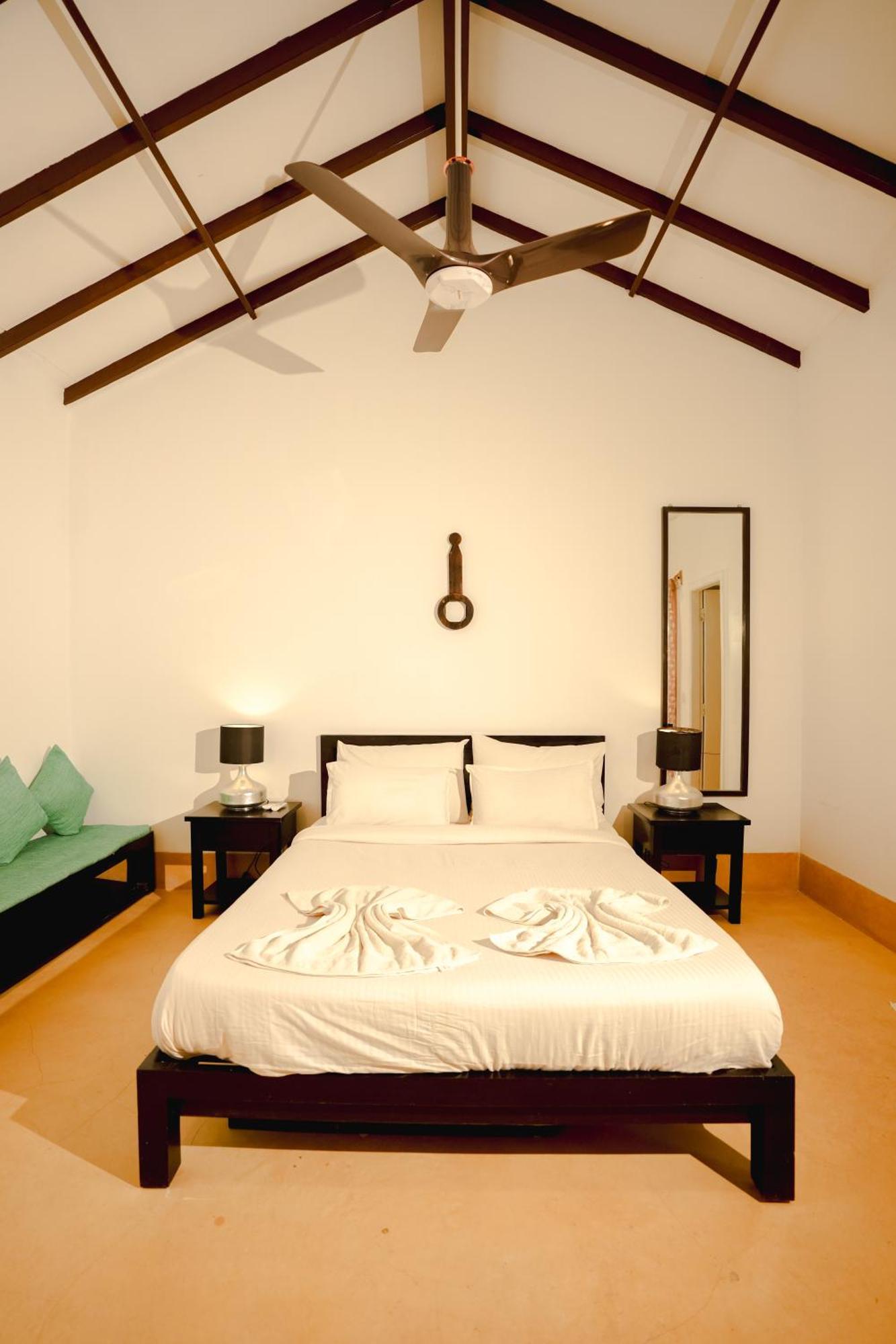 Villa M - Solitude 2 Candolim Goa 3Bhk, Pool Facing, Near Beach, Free Breakfast, Free Wifi And Prime Location Εξωτερικό φωτογραφία