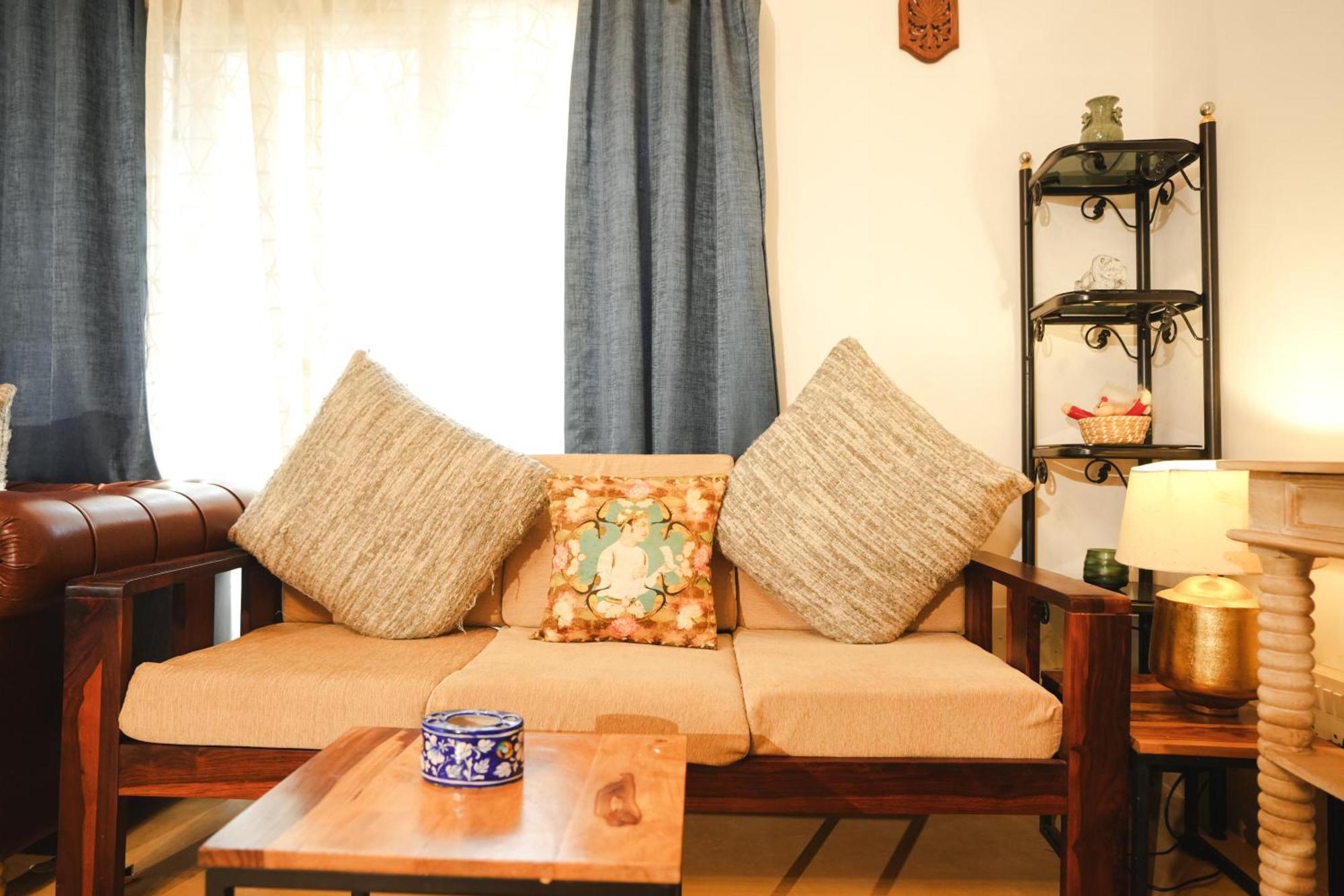 Villa M - Solitude 2 Candolim Goa 3Bhk, Pool Facing, Near Beach, Free Breakfast, Free Wifi And Prime Location Εξωτερικό φωτογραφία